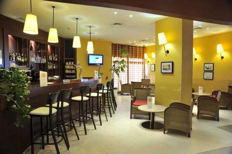 Travelodge Madrid Alcalá de Henares Dış mekan fotoğraf