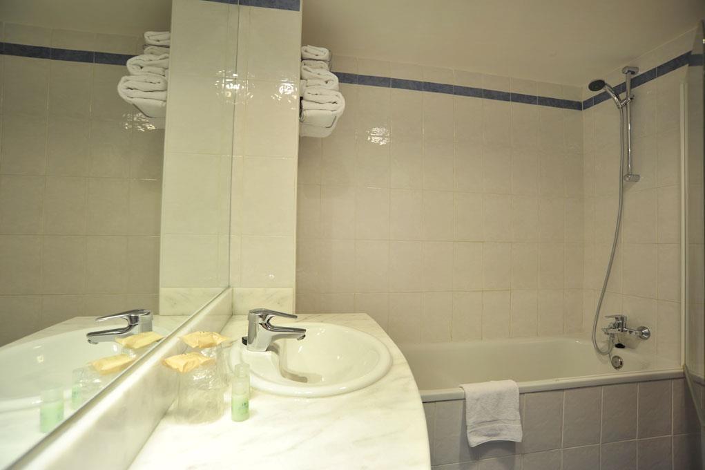 Travelodge Madrid Alcalá de Henares Dış mekan fotoğraf