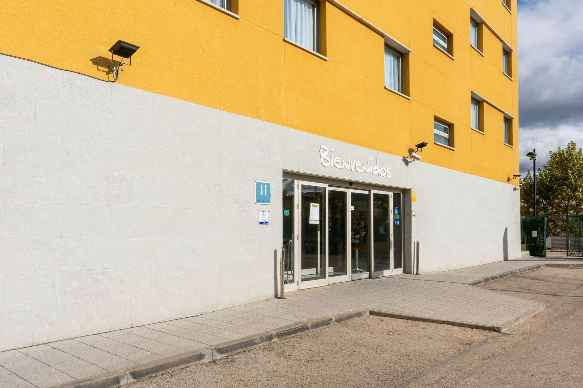Travelodge Madrid Alcalá de Henares Dış mekan fotoğraf