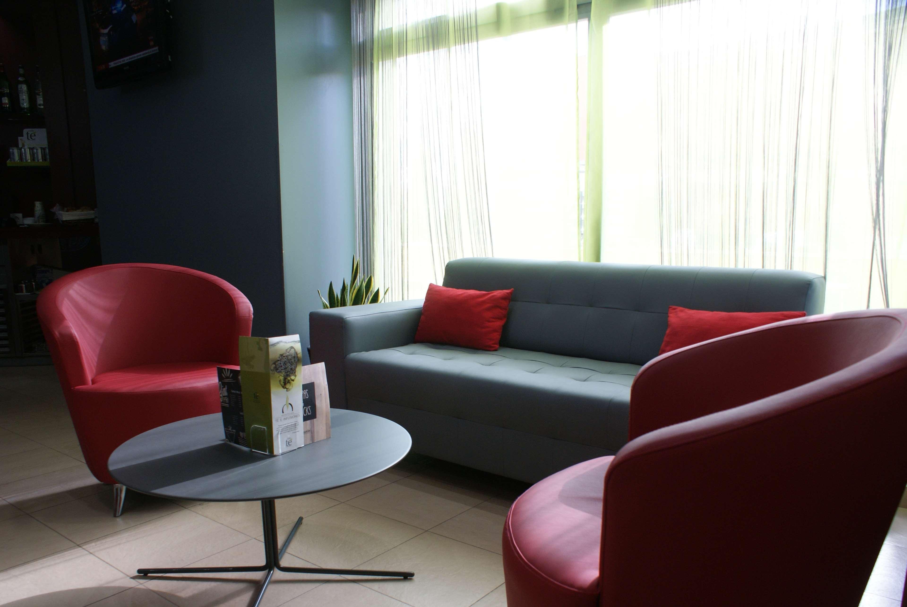 Travelodge Madrid Alcalá de Henares Dış mekan fotoğraf