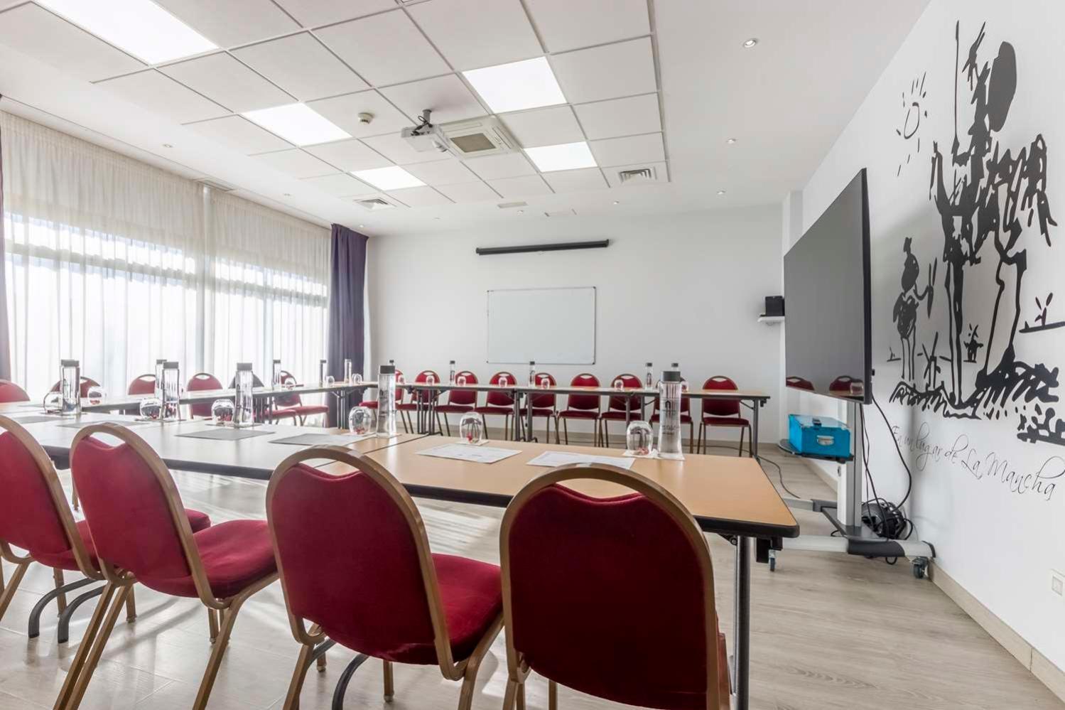 Travelodge Madrid Alcalá de Henares Dış mekan fotoğraf